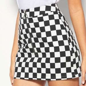 O-Ring Zipper Checkered Skirt